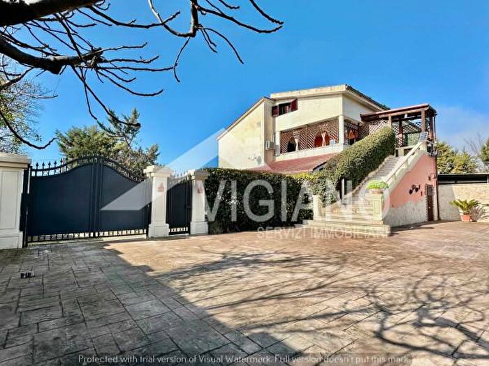 Appartamento quadrilocale in vendita in Via San Severo, Foggia