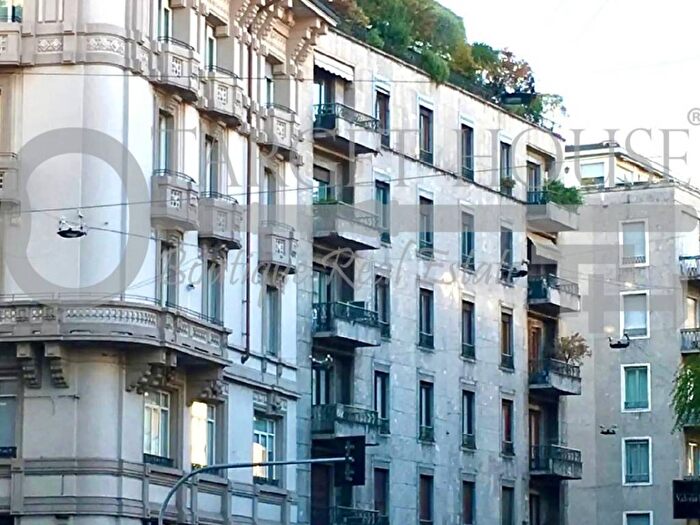 Appartamento bilocale in affitto in Via Uberto Visconti di Modrone, Palestro, Milano