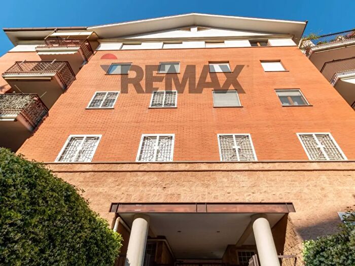 Appartamento quadrilocale in vendita in Roma