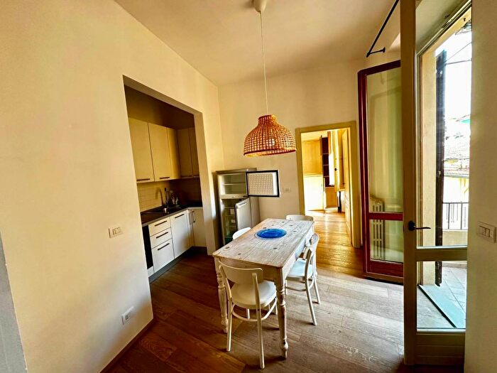 Appartamento trilocale in affitto in Viale Raffaello Sanzio, Ponte alla Vittoria, Firenze