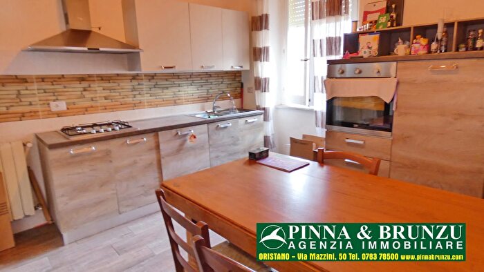 Appartamento in vendita in Oristano Via Cagliari Oristano, Oristano