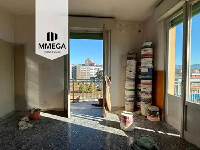 Appartamento trilocale in vendita in Via Mario Ulivelli, Firenze