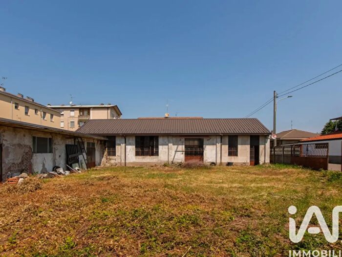 Casa quadrilocale in vendita in Via Boccaccio, Arconate