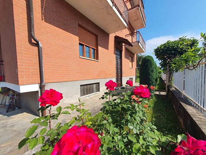 Appartamento trilocale in affitto in Via Alcide De Gasperi, Centro, Giaveno