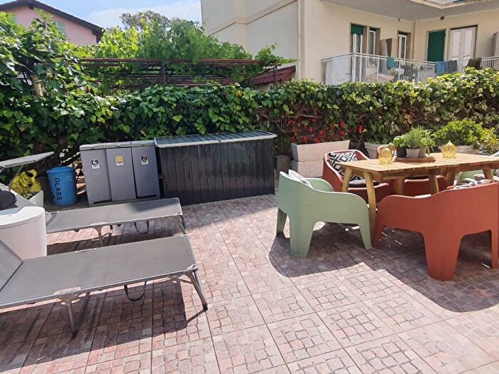 Appartamento quadrilocale in affitto in Salita Primavera, La Brezza Tre Ponti, Sanremo