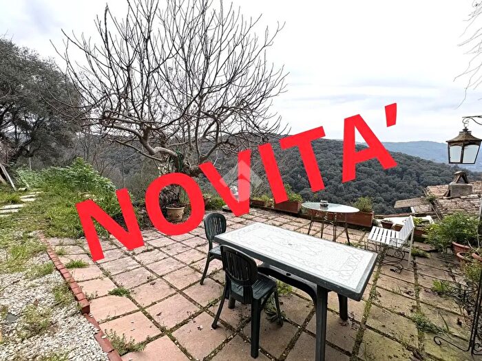 Appartamento trilocale in vendita in Via della Palazzetta, Narni