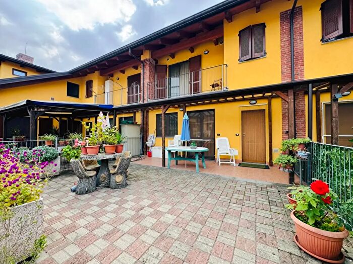 Casa quadrilocale in vendita in Via Antico Filatoio, Collegno