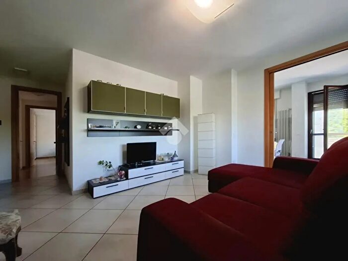 Appartamento trilocale in vendita in Via Pietro Nenni, Castel Bolognese