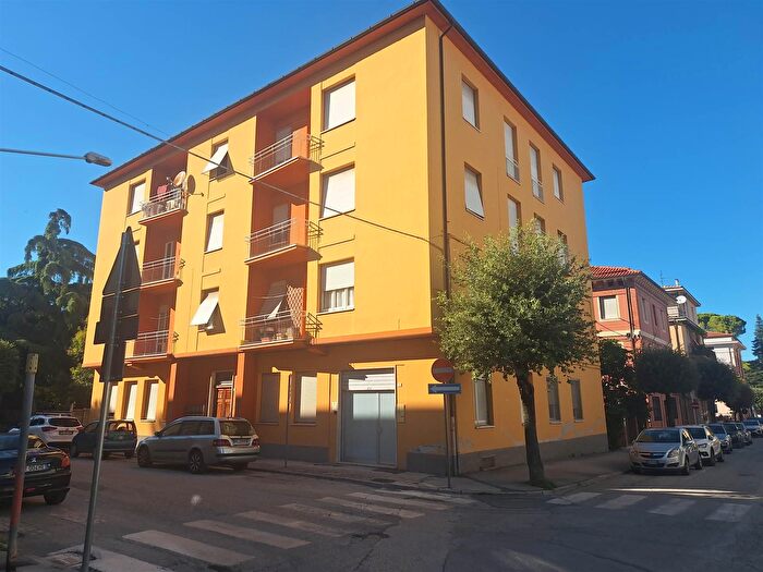 Appartamento con 6 locali in vendita in San Severino Marche