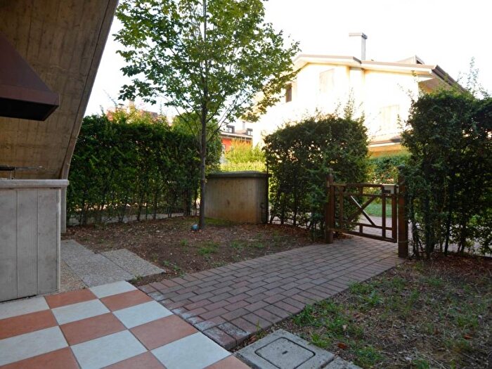 Appartamento bilocale in affitto in Via Virgilio, Bussolengo