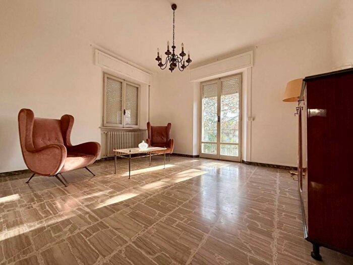 Appartamento trilocale in affitto in Via Alcide De Gasperi, Centro, Recanati