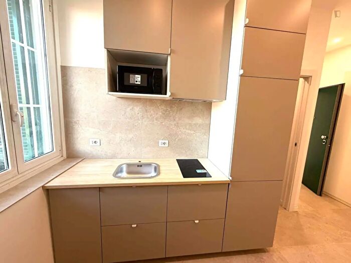 Appartamento monolocale in affitto in Via Treviglio, Milano