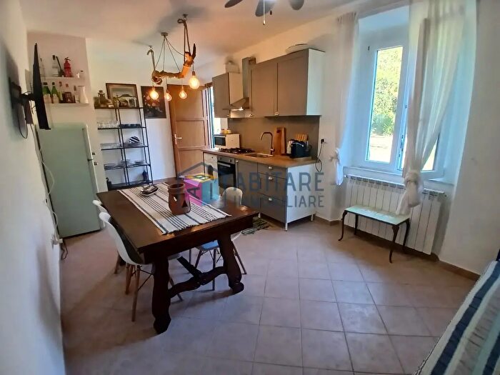 Appartamento trilocale in vendita in Livorno