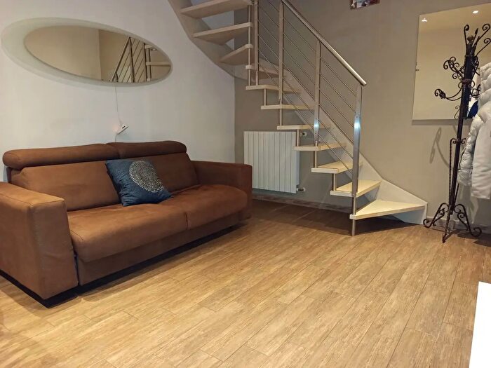 Appartamento con 5 locali in vendita in Via del Leone, Livorno