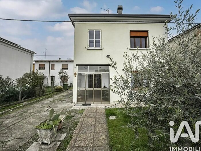 Casa con 7 locali in vendita in Via per Zerbinate, Bondeno