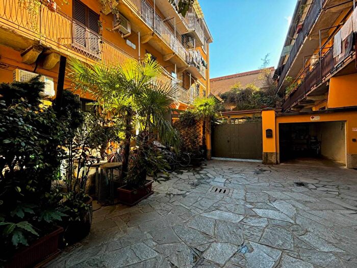 Appartamento bilocale in affitto in Via Savona, Solari, Milano