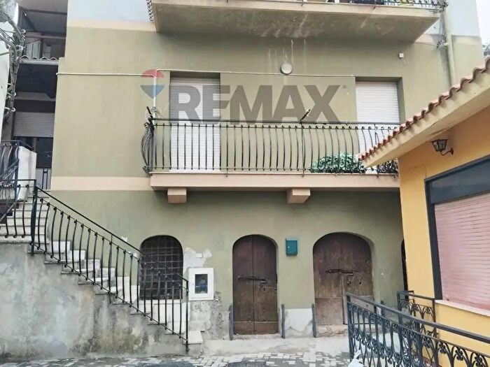 Appartamento quadrilocale in vendita in Contrada Galati Marina Landolina, Messina