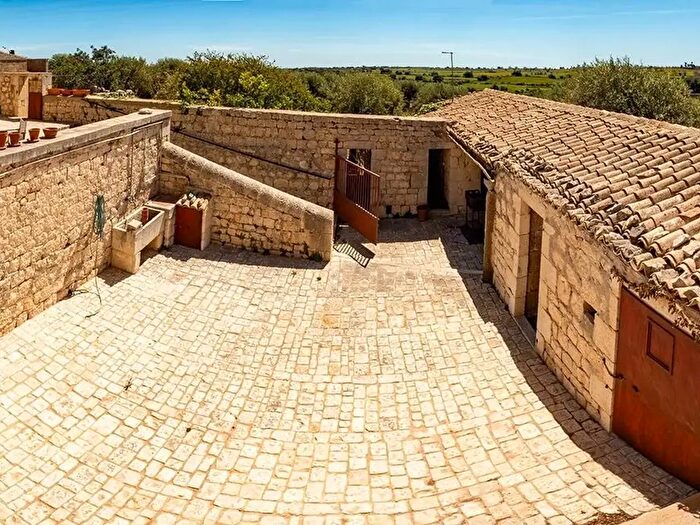 Casa con 5 locali in vendita in SP, Modica