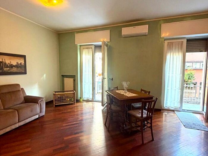 Appartamento quadrilocale in affitto in Via Cacciatori dell'Irno, Irno Brignano, Salerno