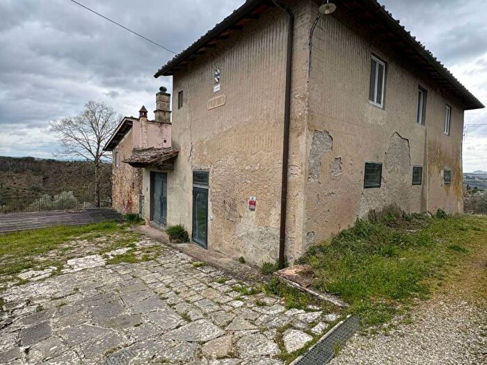 Appartamento con 6 locali in vendita in Via Canali, San Casciano in Val di Pesa