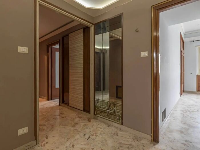 Appartamento con 5 locali in vendita in Catania