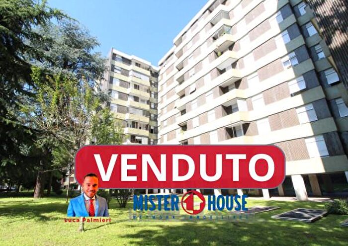 Appartamento trilocale in vendita in Via della Repubblica, Cologno Monzese