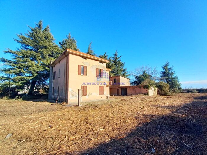 Casa con 6 locali in vendita in Via Monastero dei Verghi, Calusco dAdda