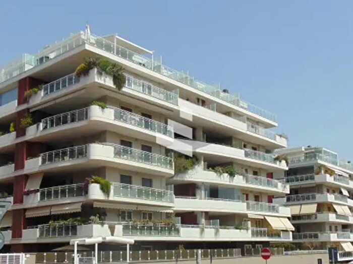 Appartamento bilocale in affitto in Viale della Grande Muraglia, Roma