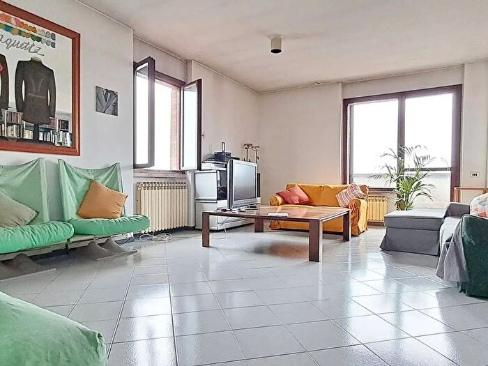 Appartamento quadrilocale in vendita in Via Padova, BovisioMasciago