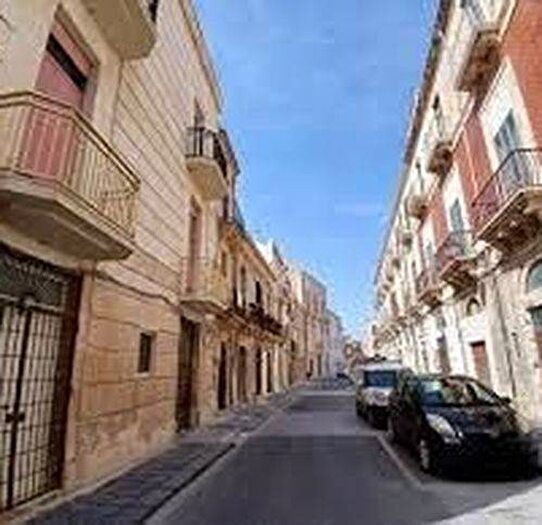 Appartamento monolocale in affitto in Via Vittorio Veneto, Ortigia, Siracusa