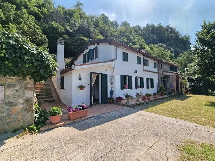 Casa con 6 locali in vendita in Via Ronco, Teolo