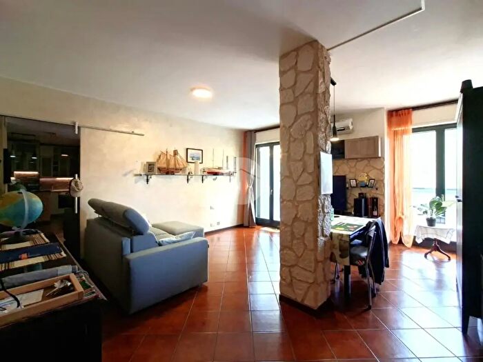 Appartamento bilocale in vendita in Via Leopoldo Fagnani, Sedriano