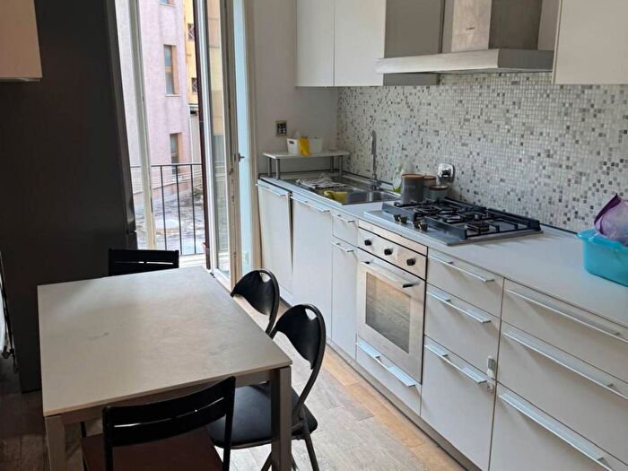 Appartamento trilocale in affitto in Via Albalonga, Re di Roma, Roma