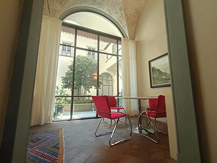 Appartamento trilocale in affitto in Firenze