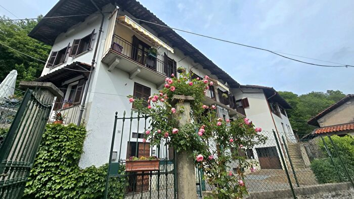 Casa con 10 locali in vendita in Via Alceste Catella Passobreve Sagliano Micca Biella Piemonte Italia, Sagliano Micca