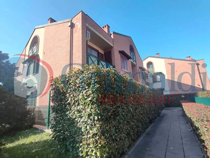 Appartamento con 5 locali in vendita in Via Verdi, Beinasco
