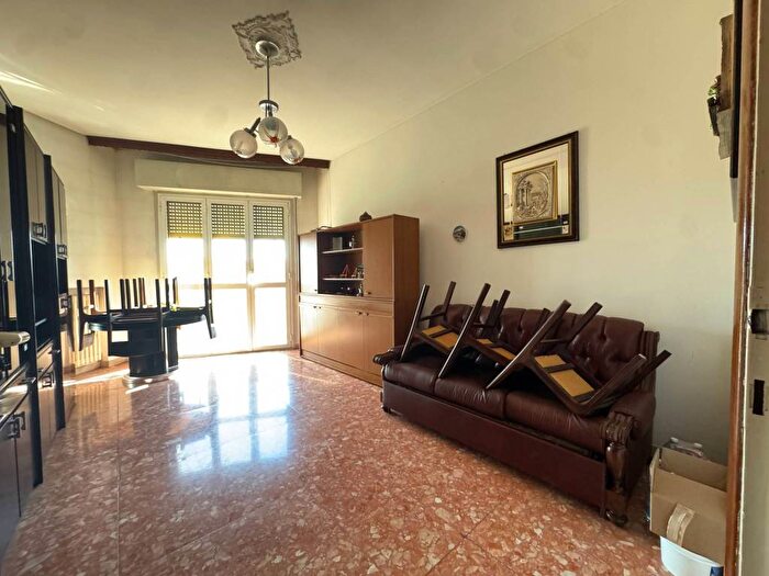 Appartamento bilocale in affitto in Via Giugno, Melegnano