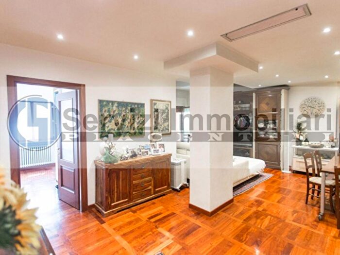 Appartamento quadrilocale in vendita in Via Beverora, Piacenza