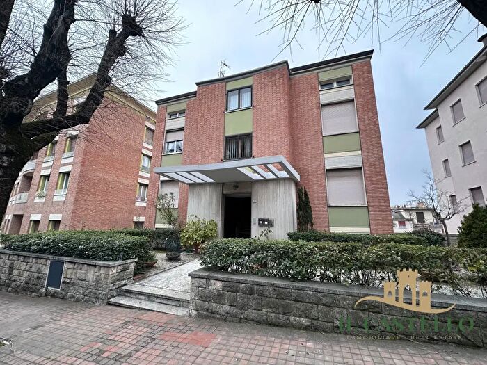 Appartamento quadrilocale in vendita in Viale Lombardia, Chianciano Terme