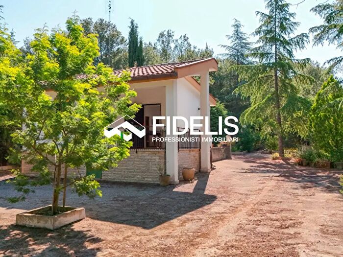 Casa bilocale in vendita in Viale dei Colli Sereni, Andria