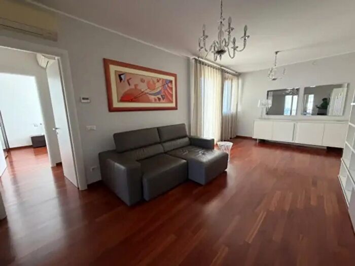 Appartamento quadrilocale in vendita in Via Monte Catino, Mira