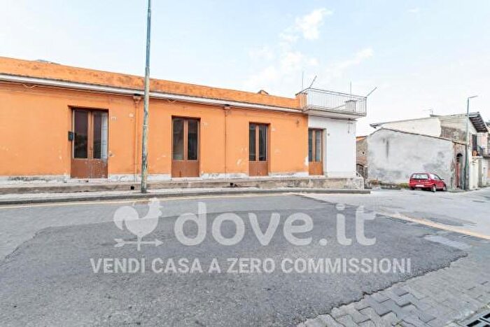 Casa con 5 locali in vendita in Via Forni, Piedimonte Etneo