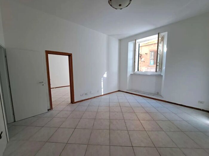 Appartamento bilocale in vendita in Via dei Mulini, Livorno