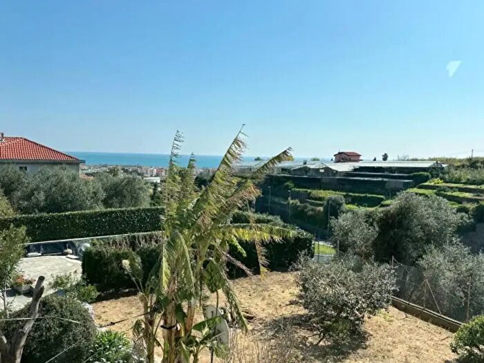 Casa con 6 locali in vendita in Via Beglini, Taggia