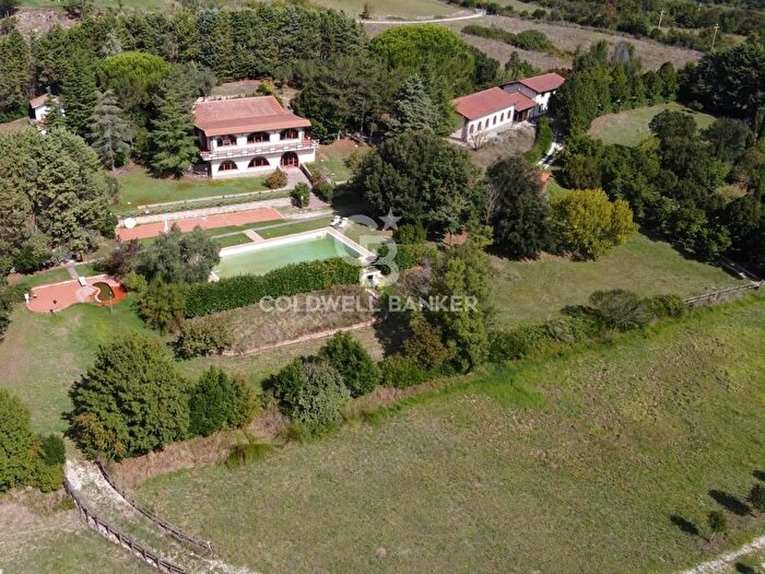 Casa con 8 locali in vendita in SP Santa Severa Tolfa Km, Allumiere