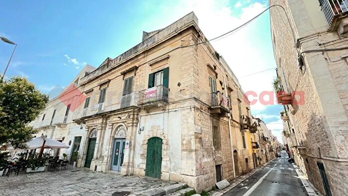 Appartamento quadrilocale in vendita in Via Ettore Fieramosca, Ruvo Di Puglia