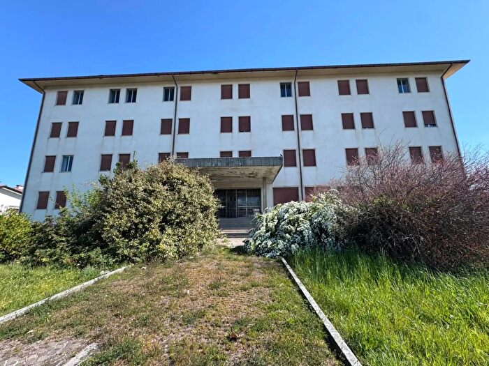 Casa con 6 locali in vendita in Via Cavalieri di Vittorio Veneto, Cividale Del Friuli