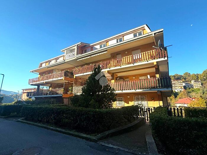 Appartamento trilocale in vendita in Via Salvo dAcquisto, Subiaco