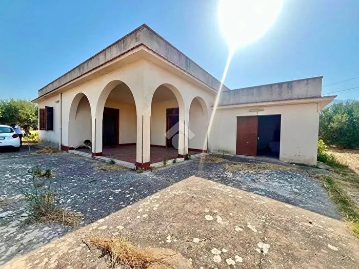 Casa trilocale in vendita in Contrada Barone, Castellammare Del Golfo