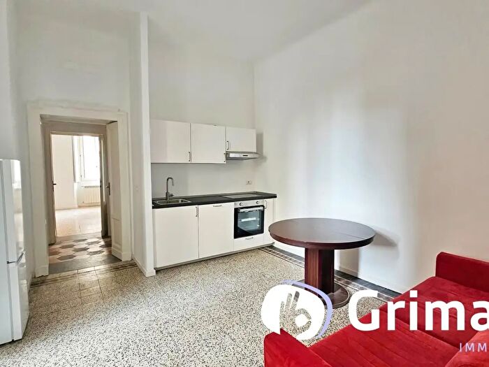 Appartamento quadrilocale in affitto in Via Giuseppe Meda, Milano